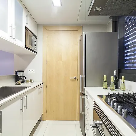 Rentals - Swimming Pool With Terrace Apartment *