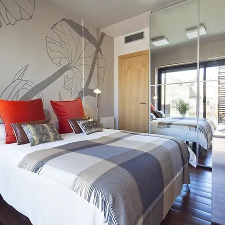 Rentals - Swimming Pool With Terrace